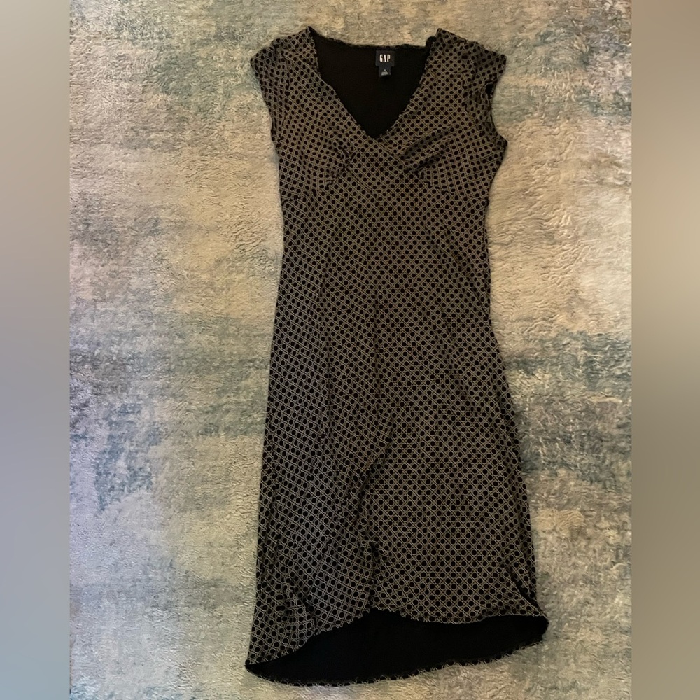 Gap black dress